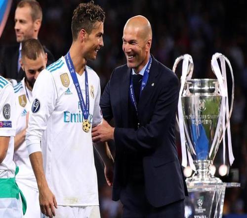 全球心动,柯基萌犬引,领云端游戏,QianYi,Sports,千亿体育,体育直播,体育赛事,APP下载,官方网地址