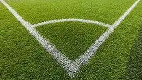 《曼联风云再起：卡塞米罗转会传闻愈演愈烈，阿莫林瞄准加拉格尔加盟》